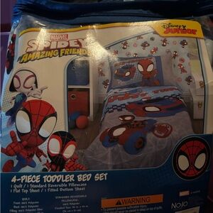 Disney’s Spidey and his Amazing Friends Toddler Bedding